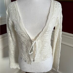 Moon & Madison White Knit Sweater